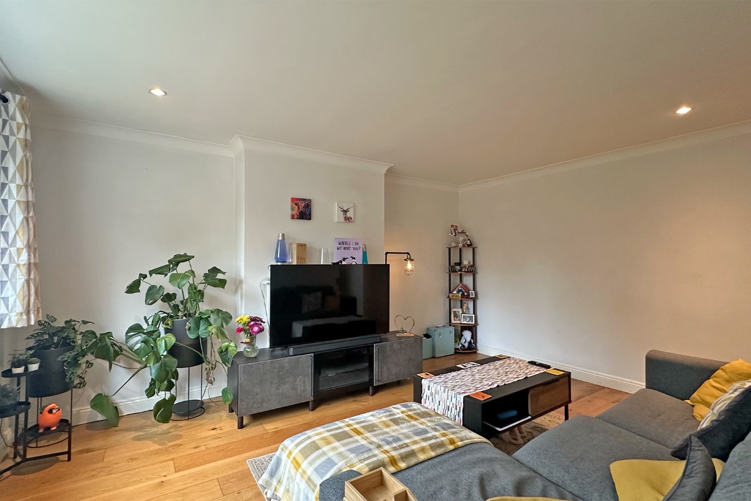 2 bed ground floor maisonette for sale in Ray Mill Road East, Maidenhead  - Property Image 4