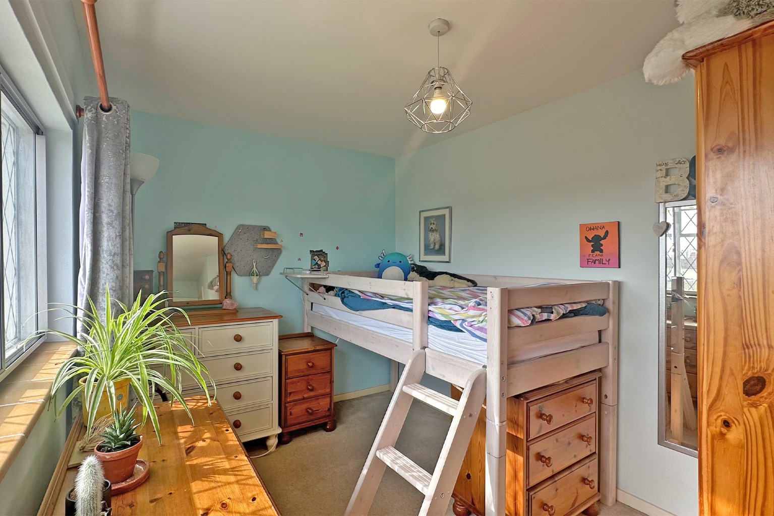 3 bed semi-detached house for sale in Edinburgh Road, Maidenhead  - Property Image 9