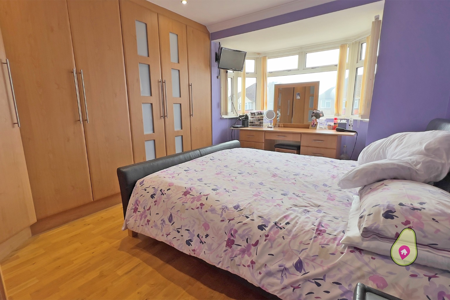 3 bed semi-detached house for sale in Bannister Close, Slough  - Property Image 5