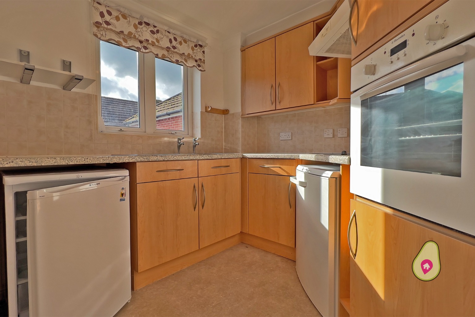 1 bed flat for sale in Chieveley Close, Reading  - Property Image 4