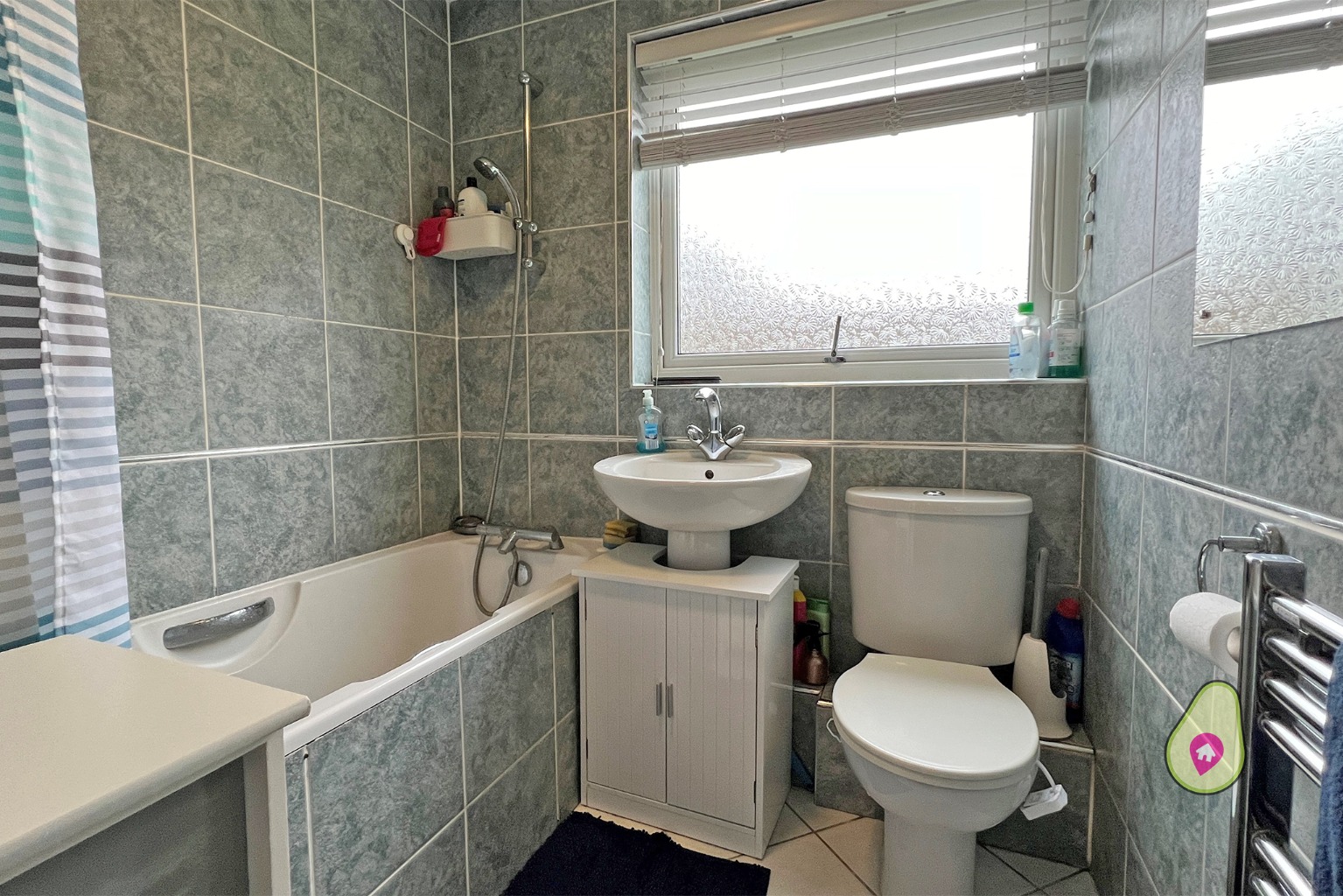 3 bed semi-detached house for sale in Kennedy Drive, Reading  - Property Image 8