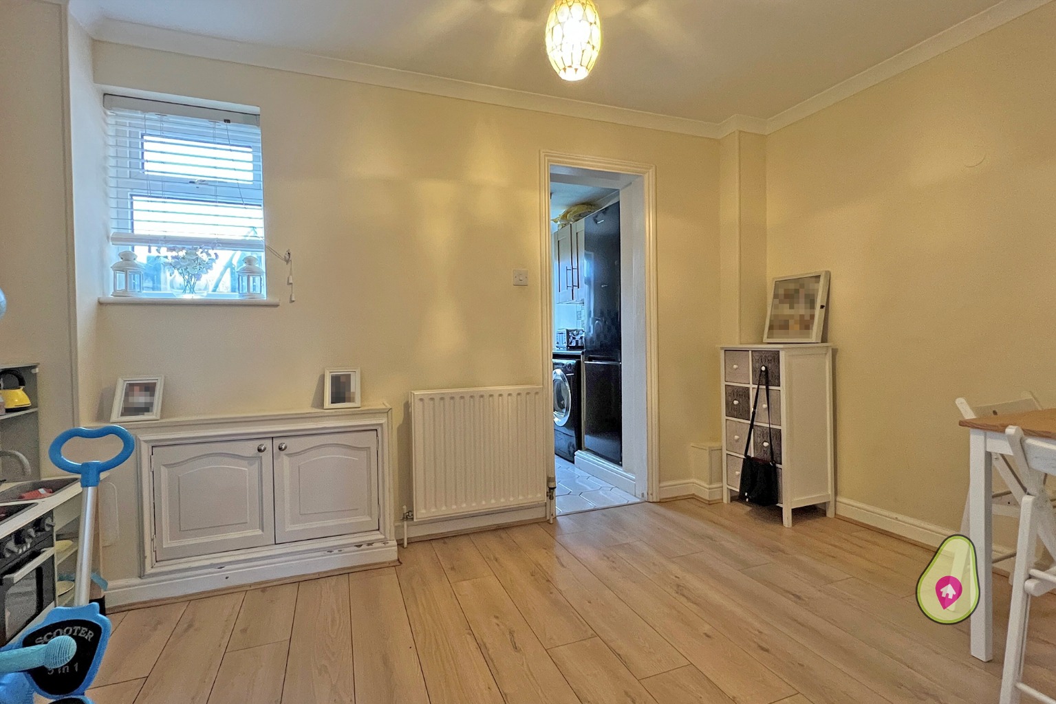 2 bed terraced house for sale in Holkam Close, Reading  - Property Image 5
