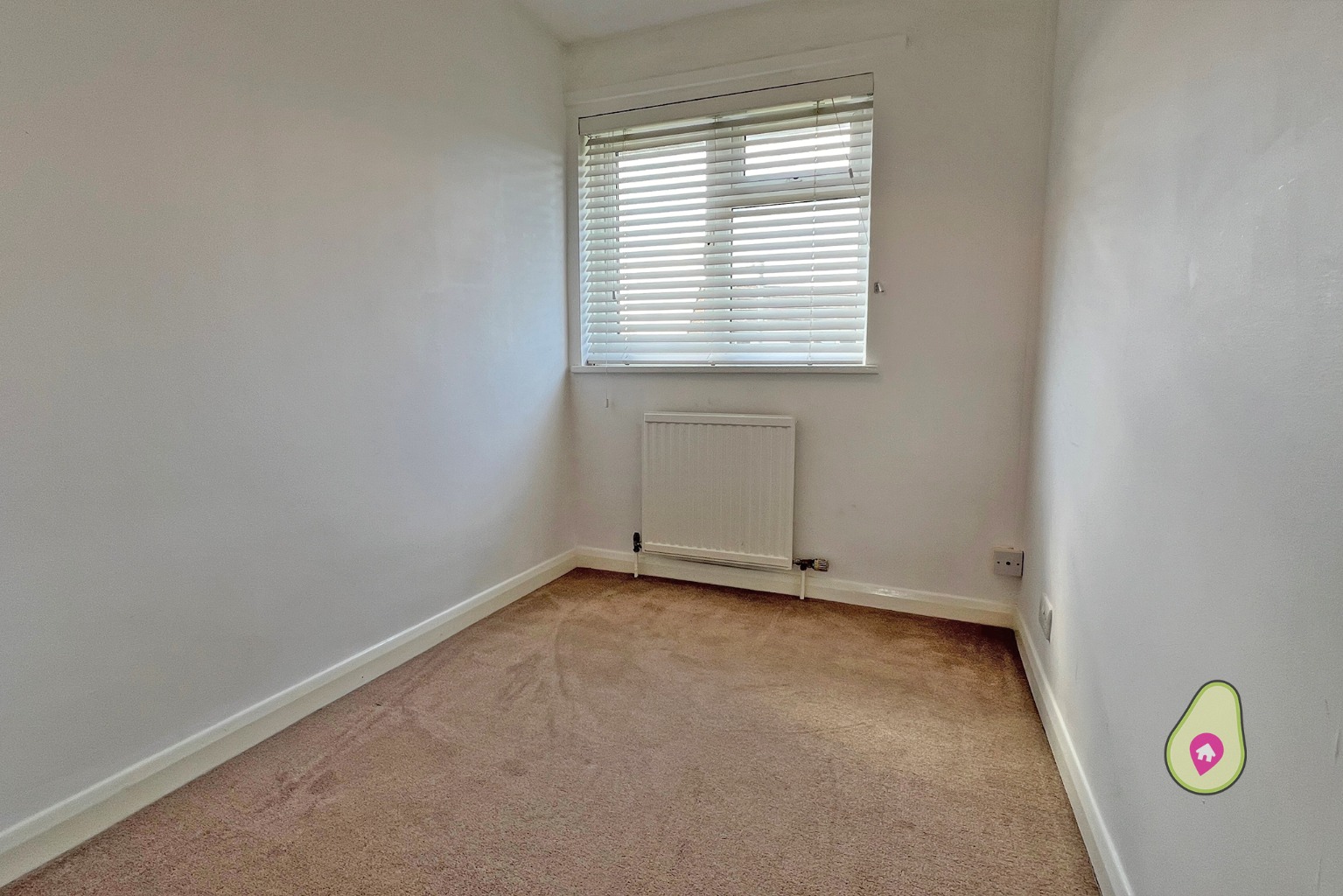3 bed terraced house for sale in Somerset Walk, Reading  - Property Image 8