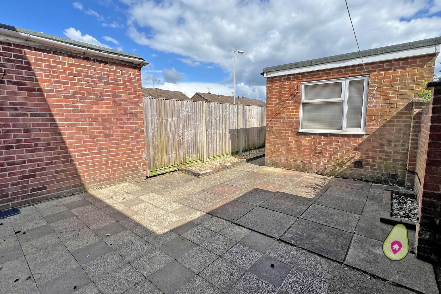 3 bed terraced house for sale in Somerset Walk, Reading  - Property Image 11