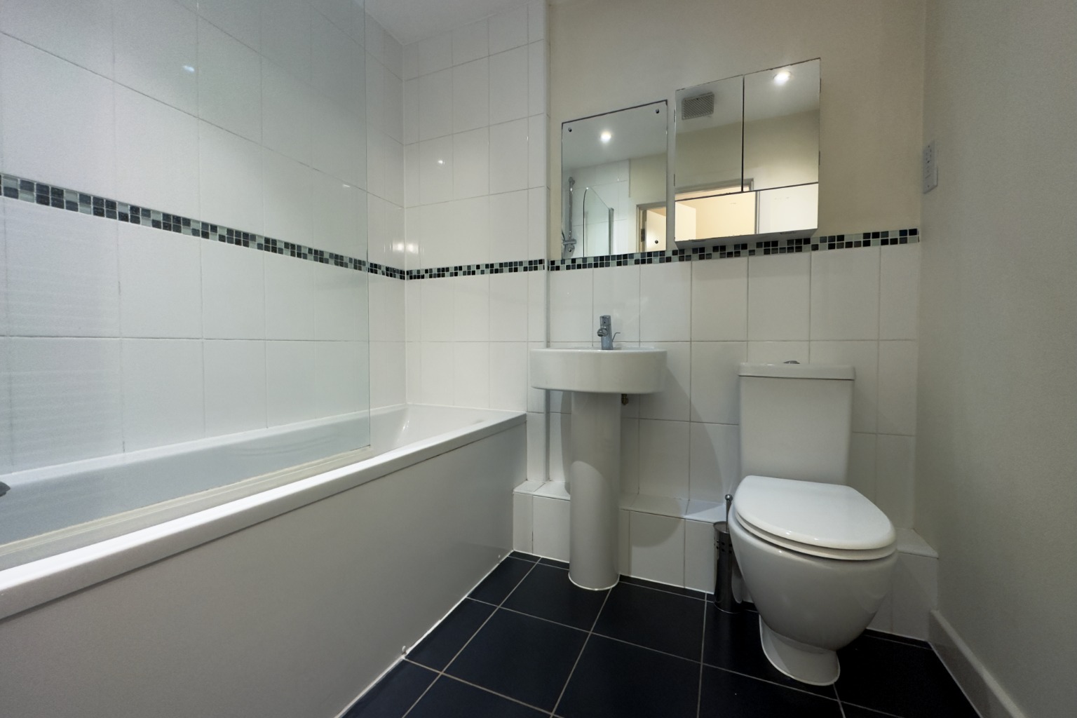 1 bed flat for sale in Whale Avenue, Reading  - Property Image 6