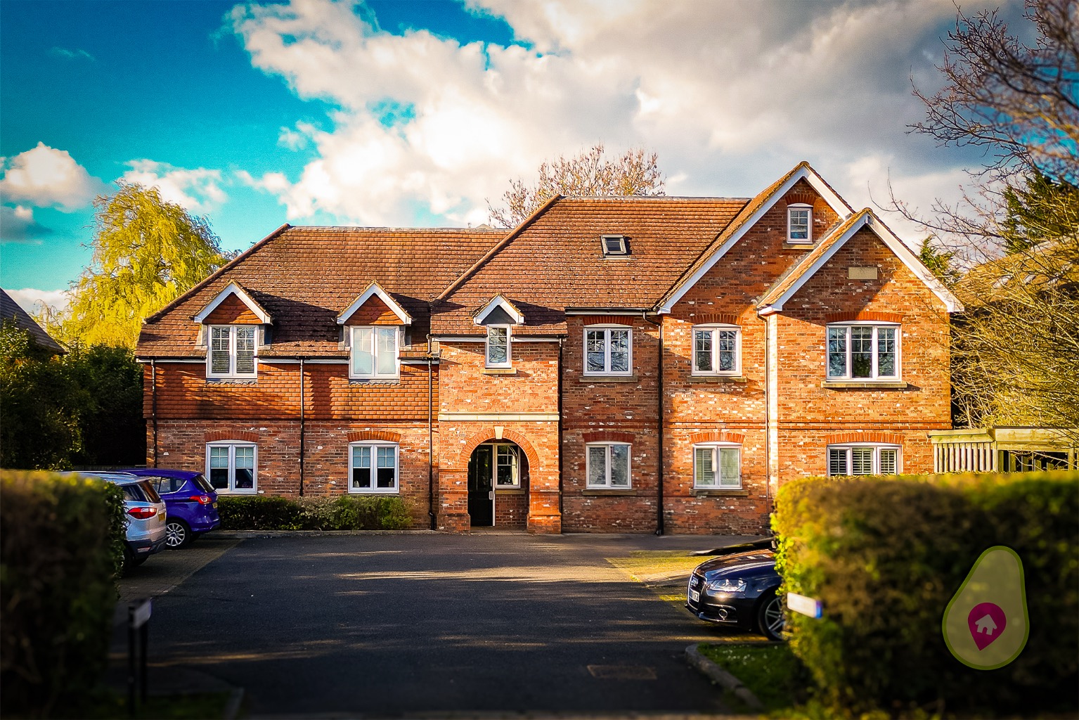 2 bed flat for sale in Forest Road, Bracknell  - Property Image 1
