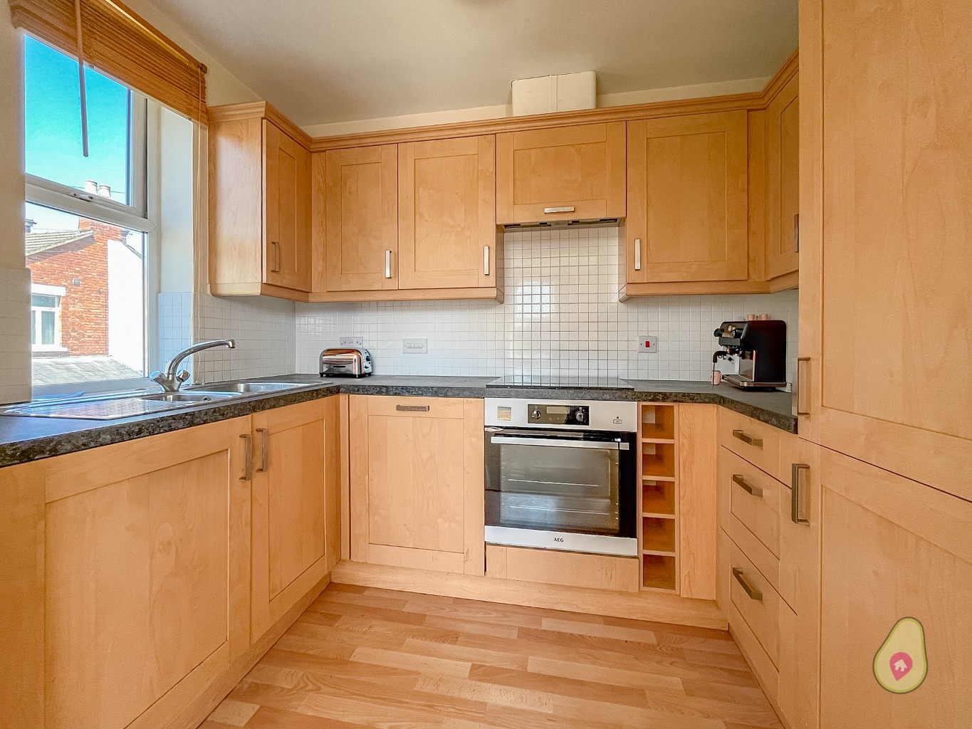 2 bed flat for sale in Ripley Road, Swindon  - Property Image 5