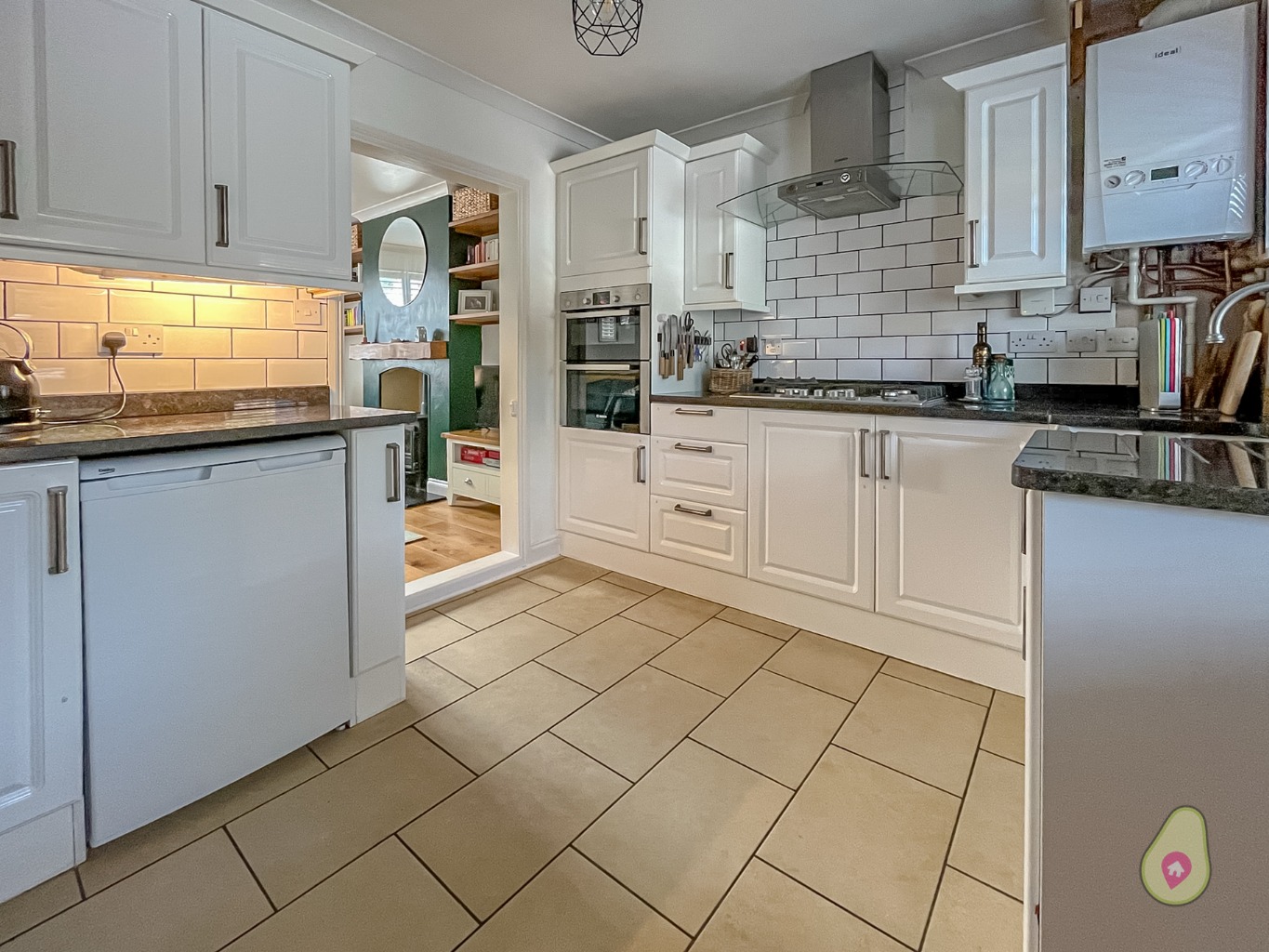 1 bed terraced house for sale in Park Street, Berkshire  - Property Image 1