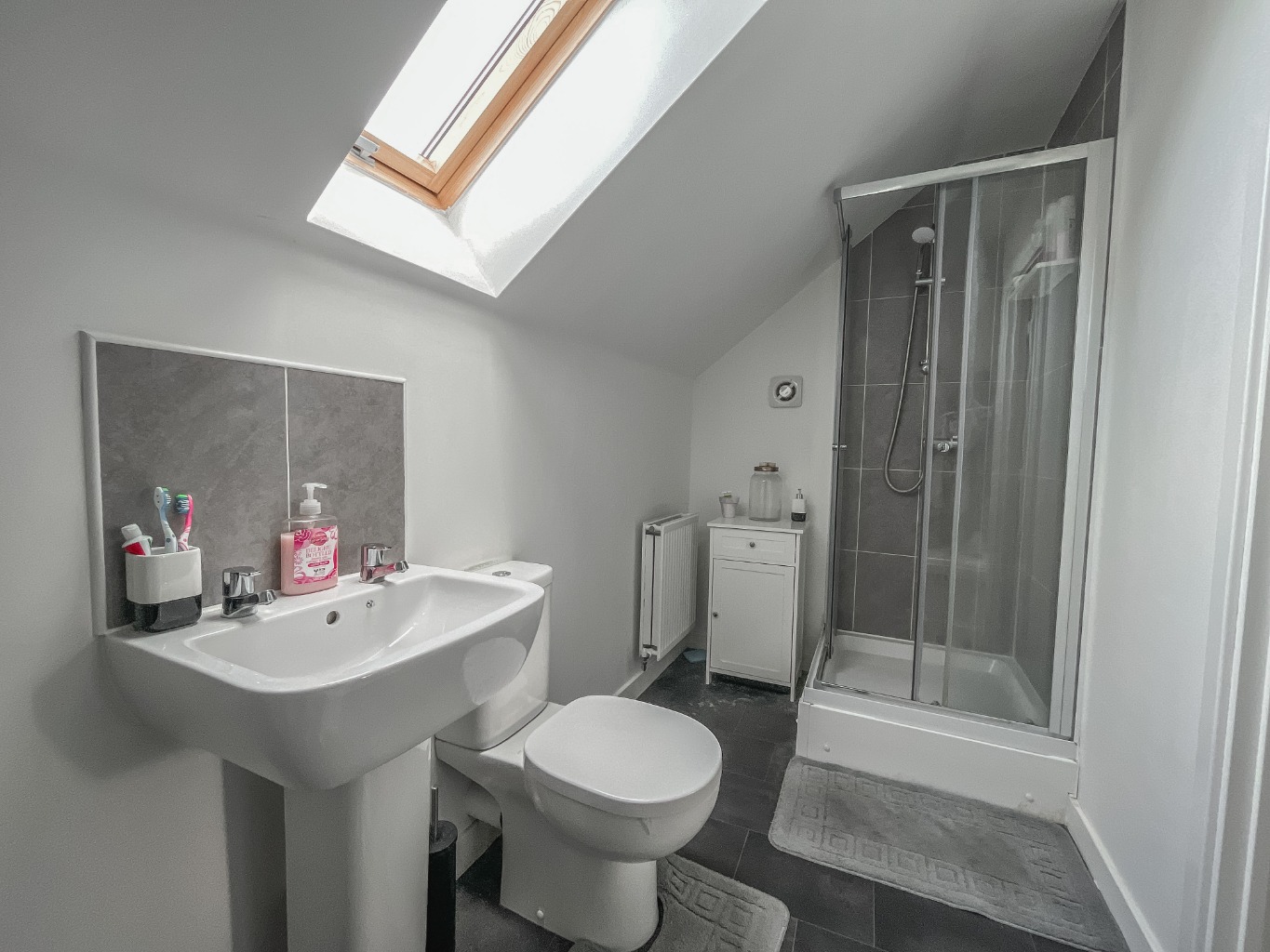 3 bed semi-detached house for sale in Homington Avenue, Swindon  - Property Image 9