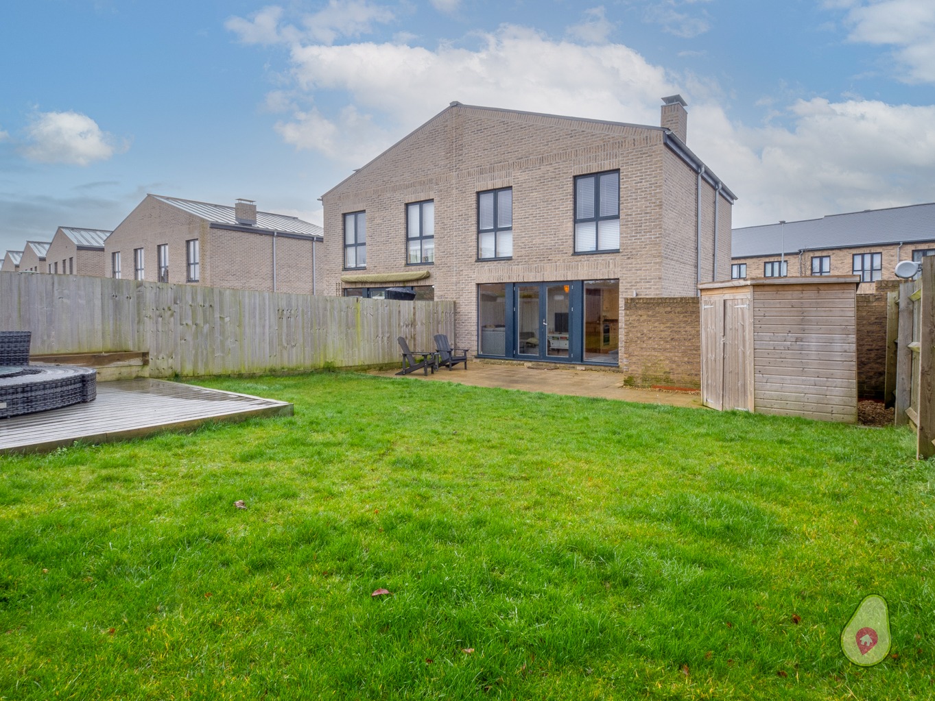 3 bed semi-detached house for sale in Nevinson Road, Swindon  - Property Image 1
