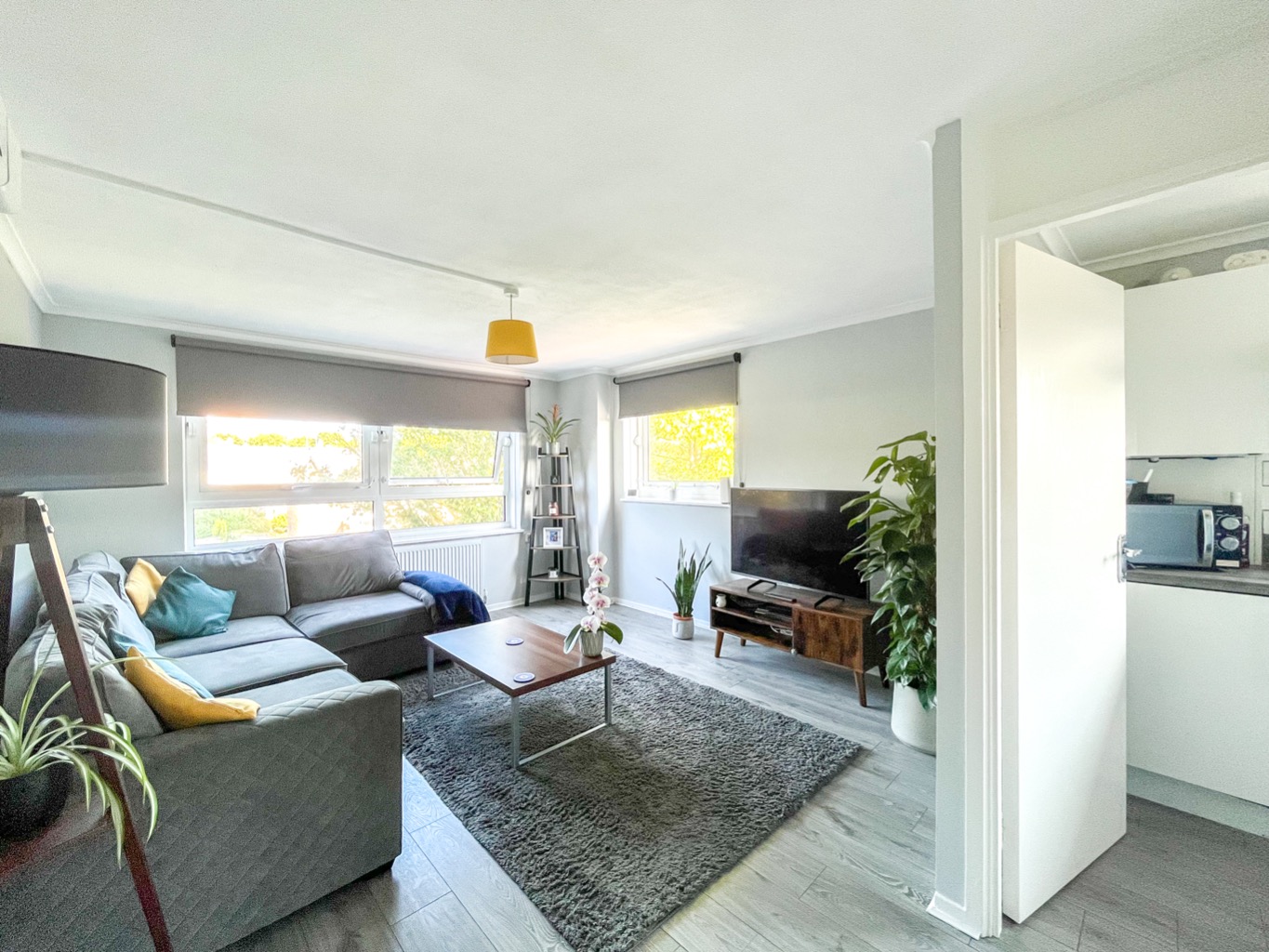 1 bed flat for sale in Cuttys Lane, Hertfordshire  - Property Image 2