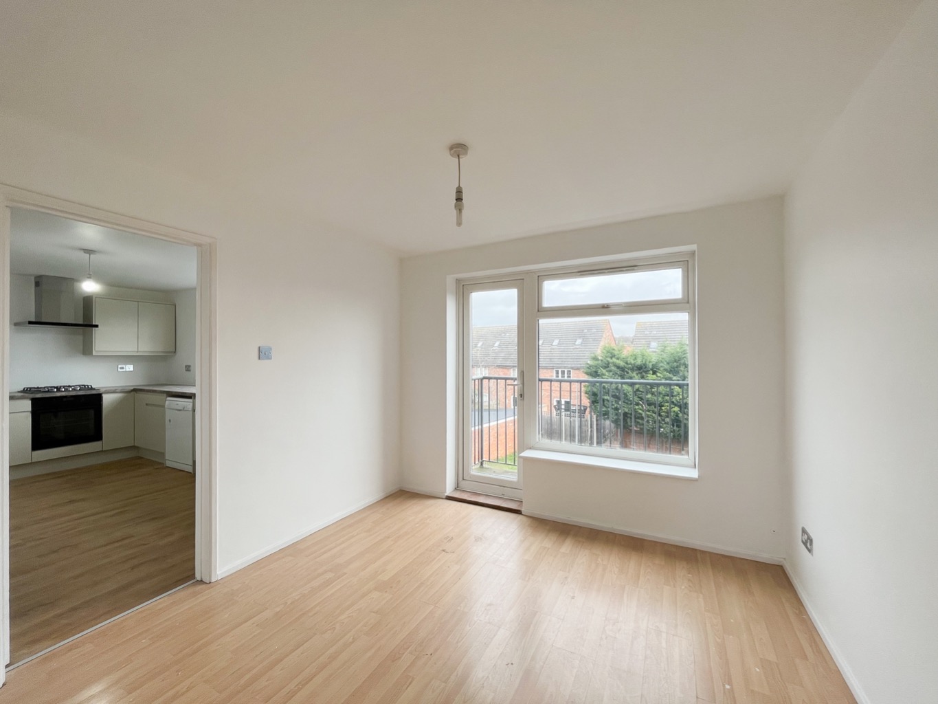2 bed flat to rent in Southend Close, Stevenage  - Property Image 4