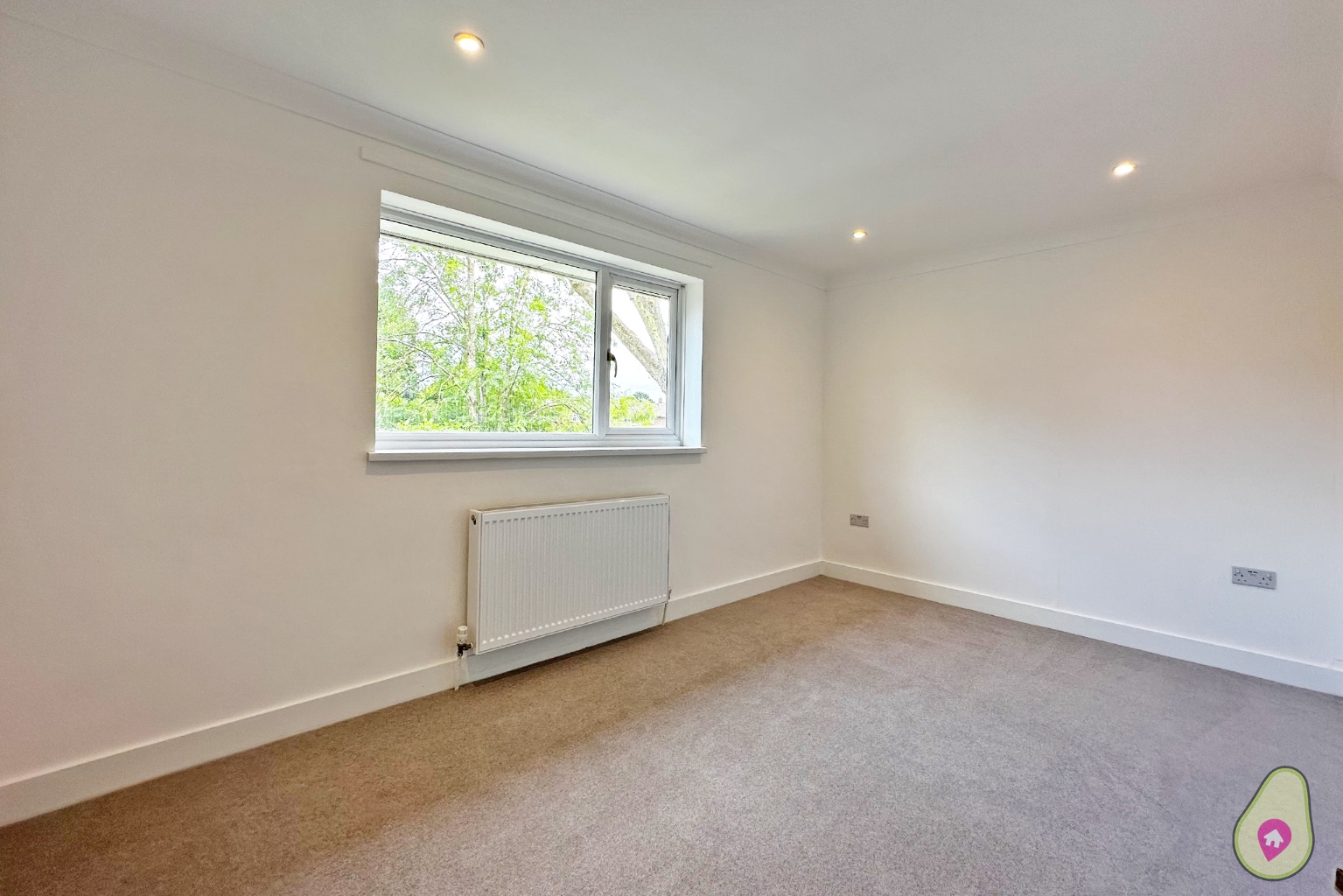3 bed end of terrace house for sale in Brook Green, Bracknell  - Property Image 13