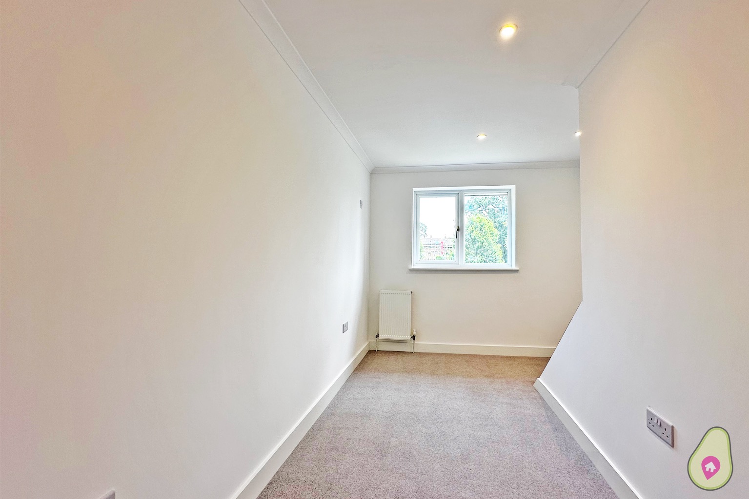3 bed end of terrace house for sale in Brook Green, Bracknell  - Property Image 16