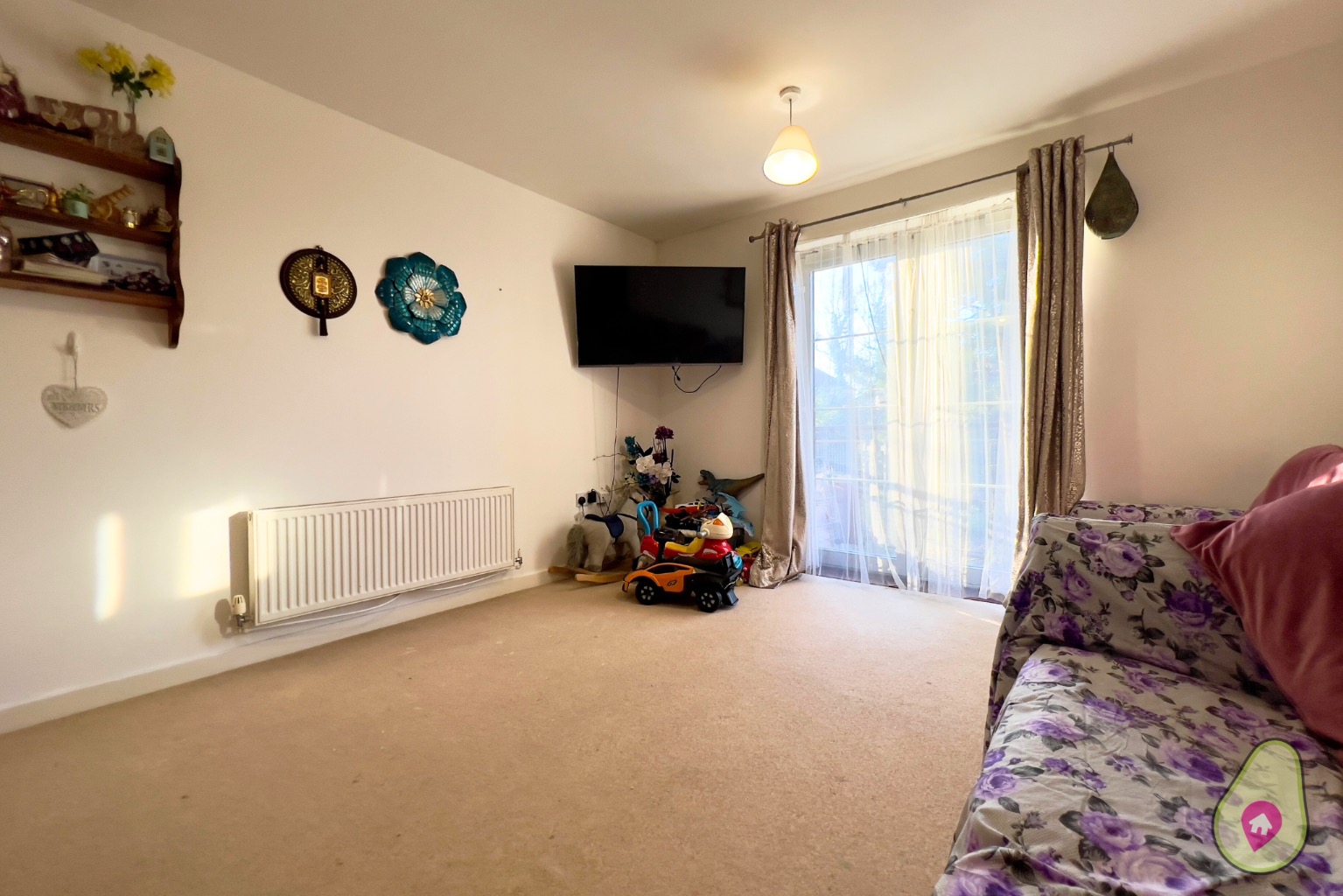 2 bed flat for sale in Windmill Road, Slough  - Property Image 2