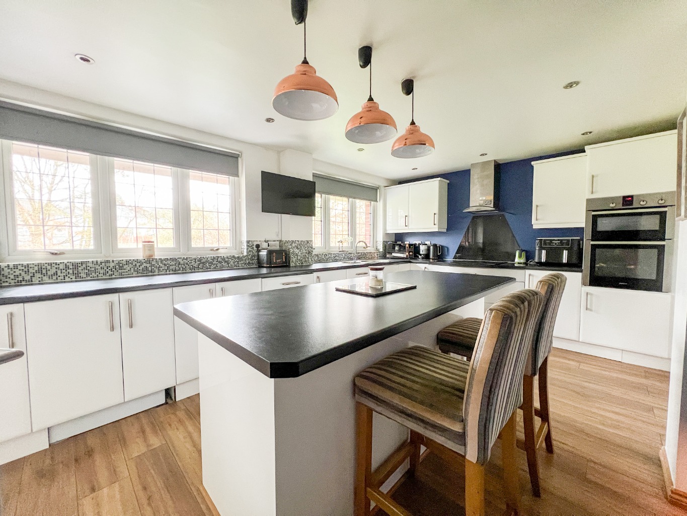 4 bed semi-detached house for sale in Gaydon Road, Solihull  - Property Image 3