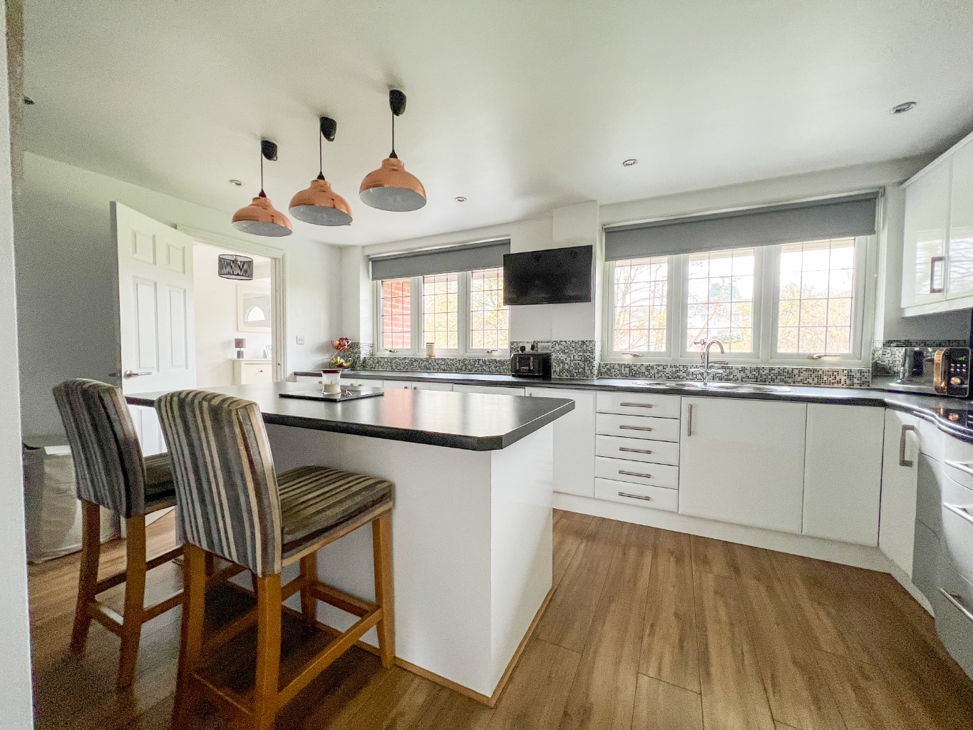 4 bed semi-detached house for sale in Gaydon Road, Solihull  - Property Image 4