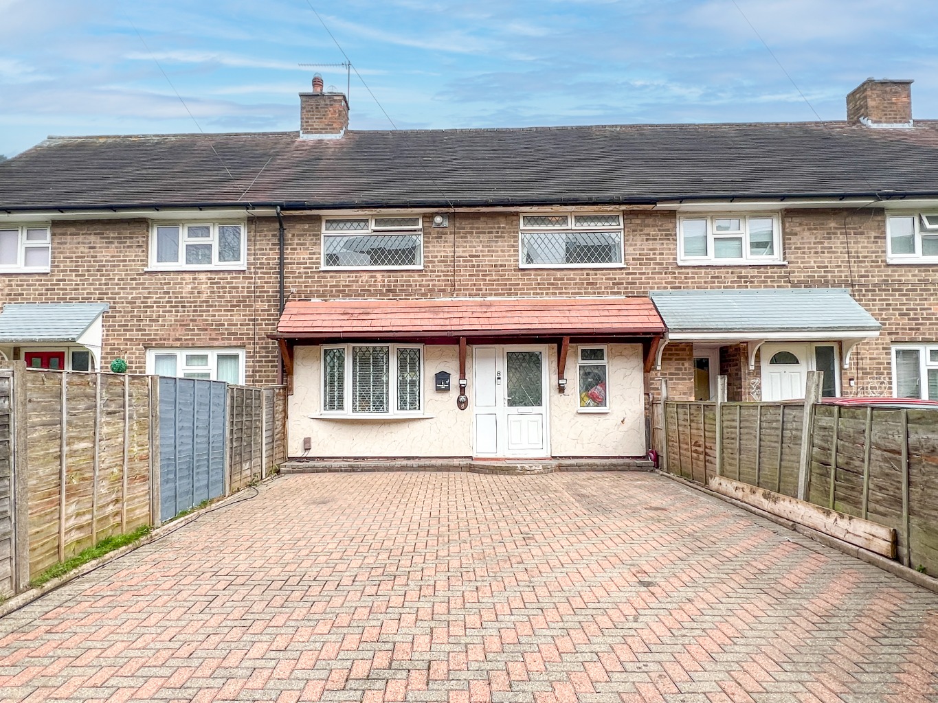 3 bed terraced house for sale in Foxwood Grove, Birmingham - Property Image 1