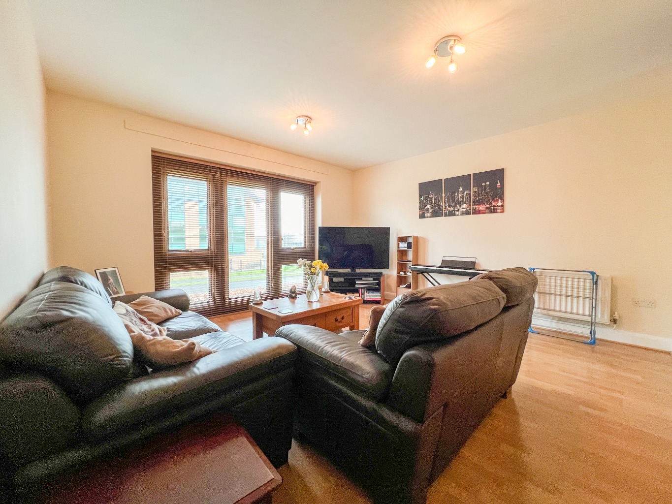2 bed flat for sale in Old Hall Gardens, Solihull  - Property Image 4