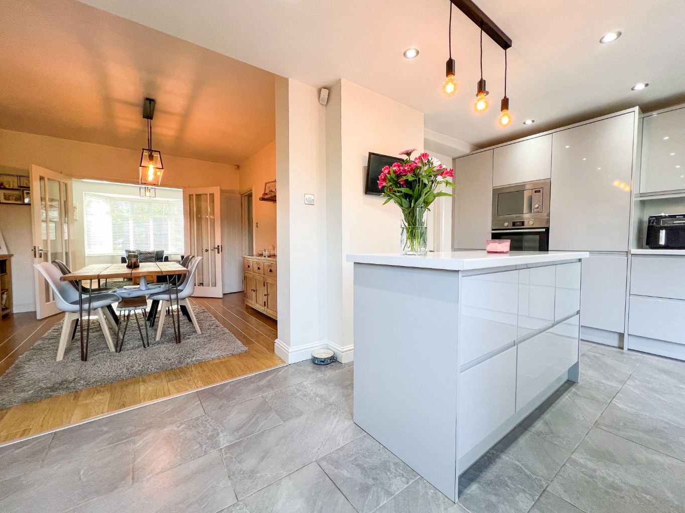 3 bed semi-detached house for sale in Streetsbrook Road  - Property Image 2