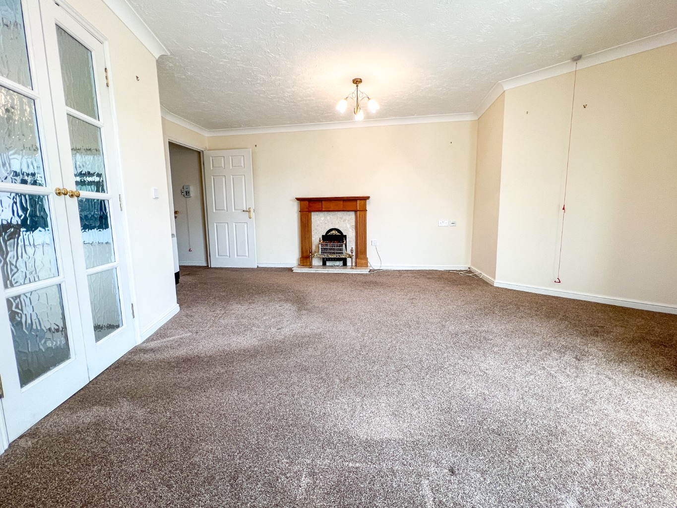 2 bed flat for sale in Lugtrout Lane, West Midlands  - Property Image 2