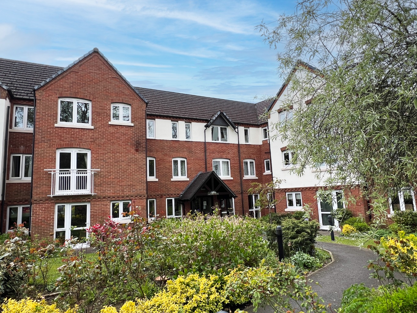 2 bed flat for sale in Lugtrout Lane, West Midlands  - Property Image 1