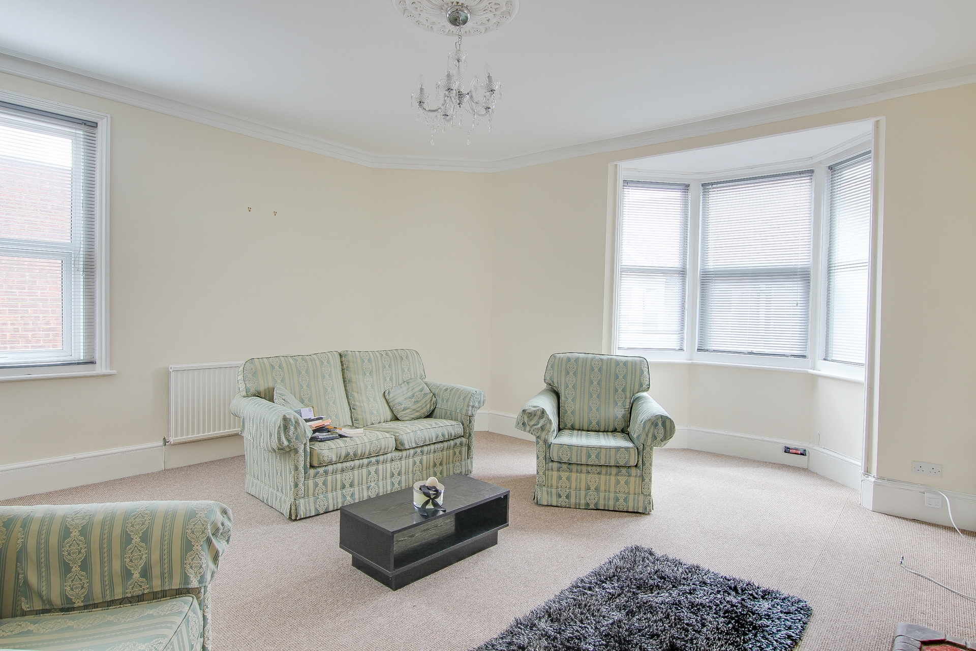2 bed maisonette to rent in Station Road, Birchington - Property Image 1
