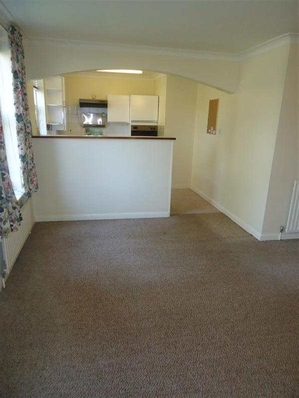2 bed flat to rent in Canterbury Road, Birchington  - Property Image 1
