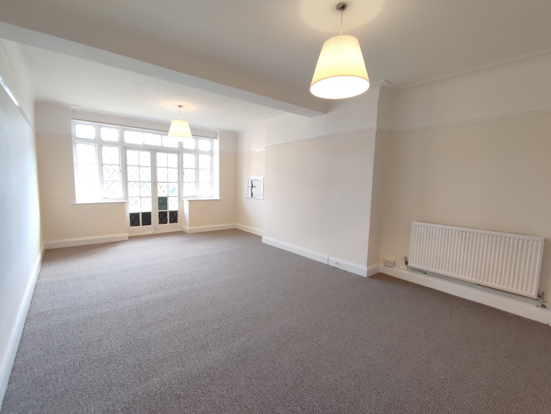 3 bed flat to rent in Surrey Road, Margate - Property Image 1