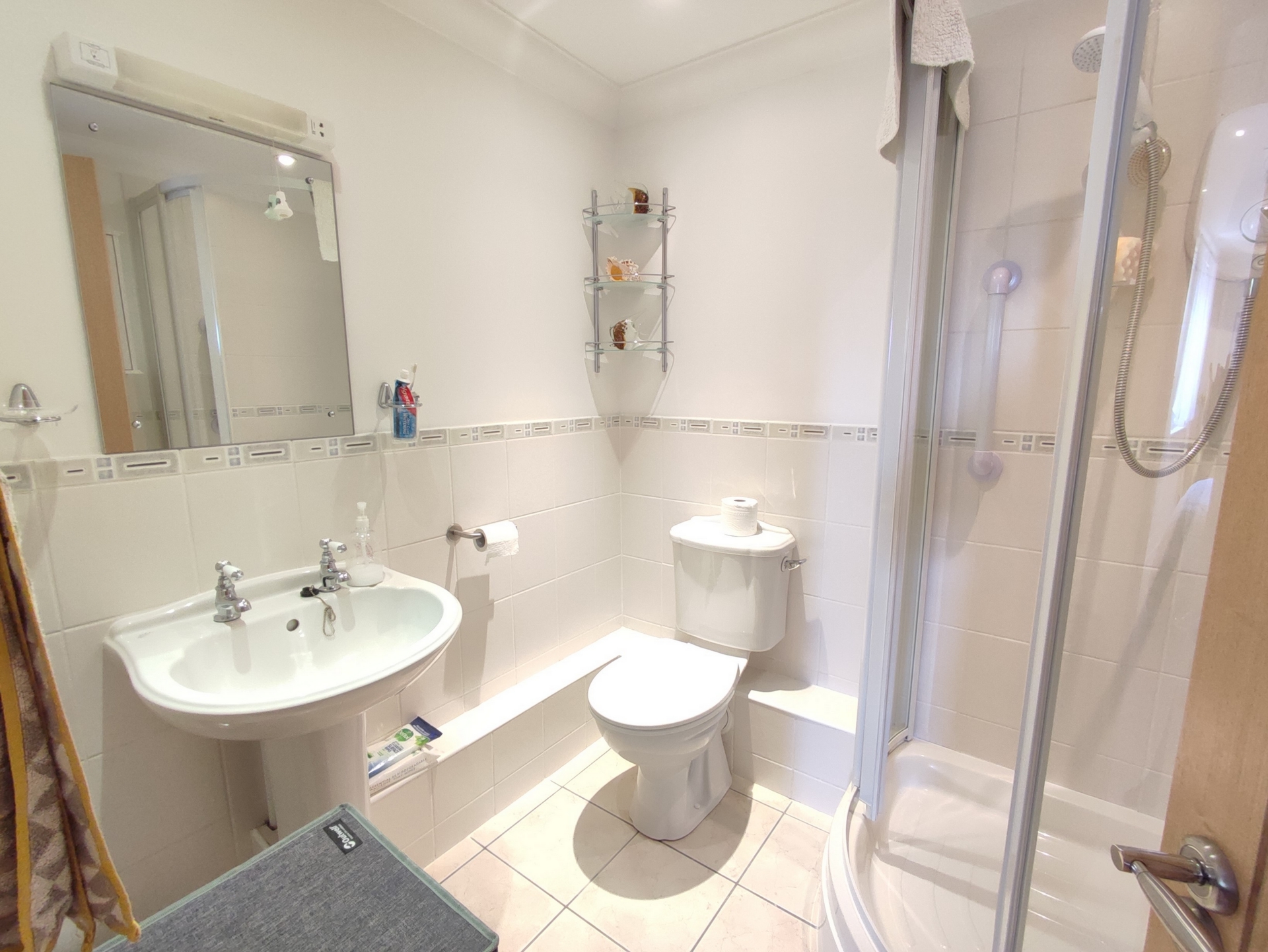 2 bed flat for sale in Western Esplanade, Broadstairs  - Property Image 8