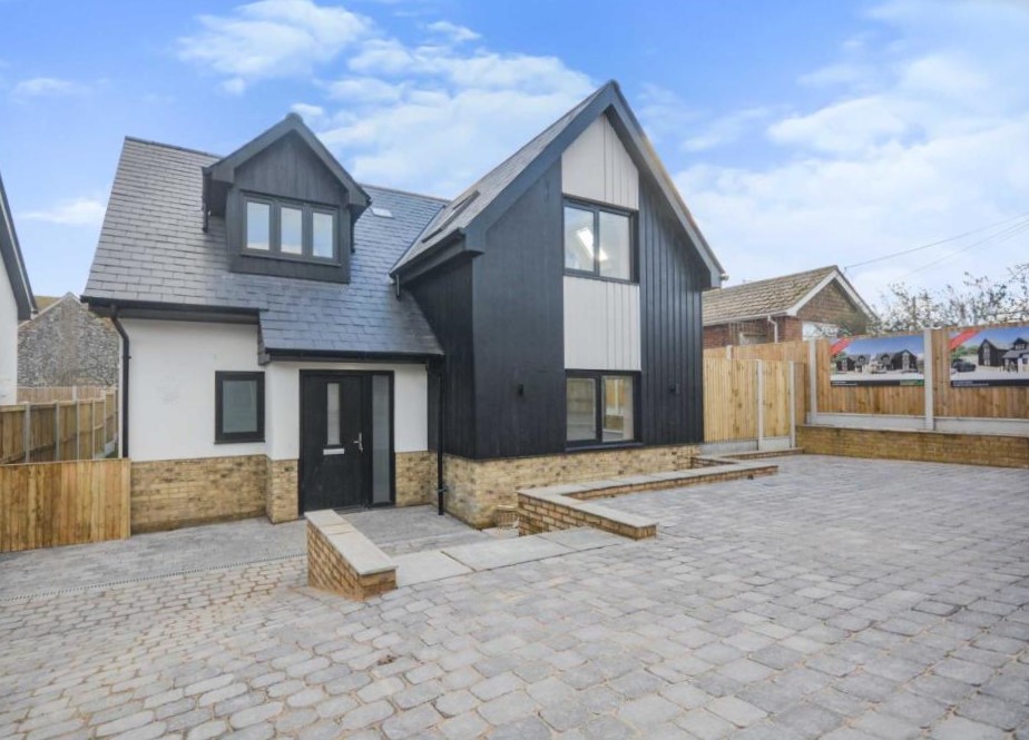3 bed detached house for sale in Fair Street, Broadstairs  - Property Image 1