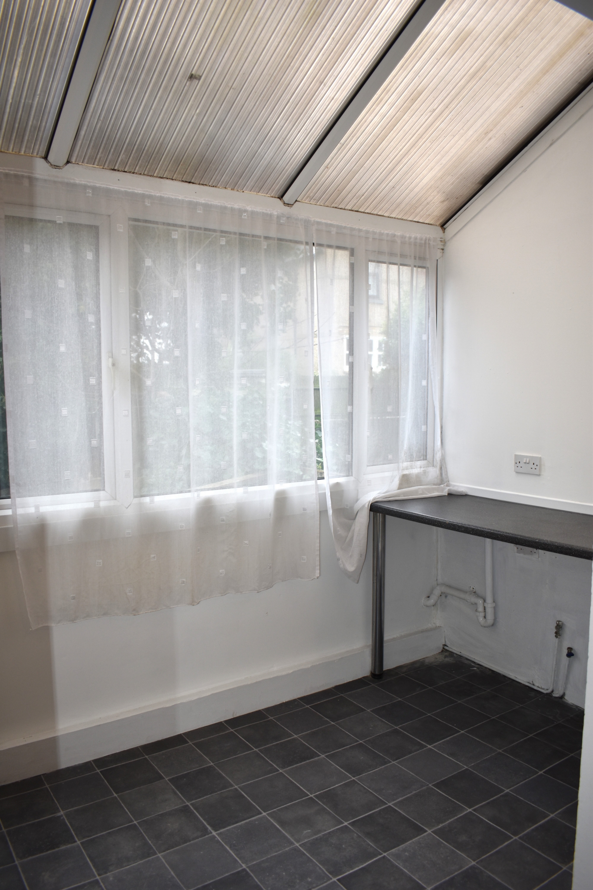 1 bed flat to rent in Carlton Avenue, Ramsgate 2
