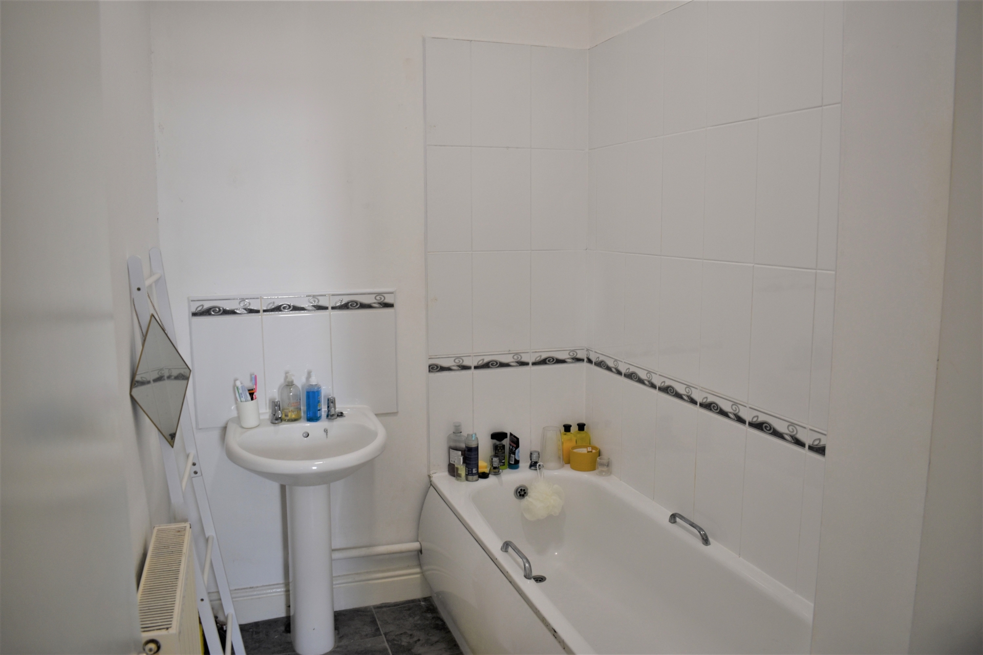 1 bed flat for sale in Athelstan Road, Margate  - Property Image 5