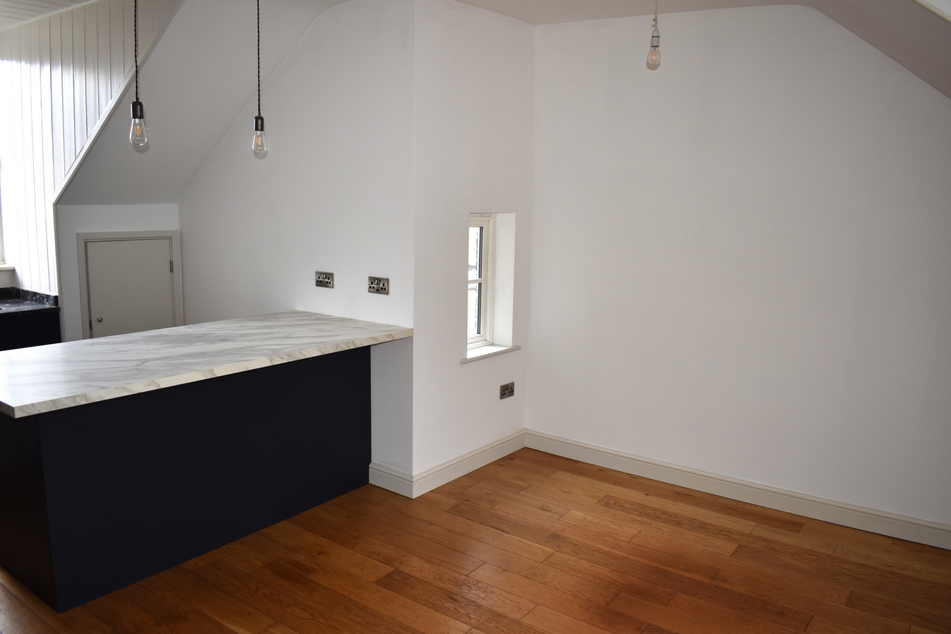 2 bed flat to rent in King Street  - Property Image 3