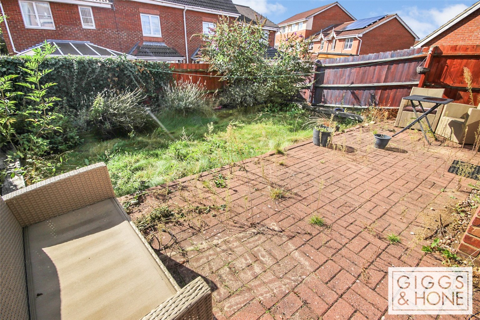 3 bed semi-detached house for sale in Armstrong Drive, Bedford  - Property Image 11