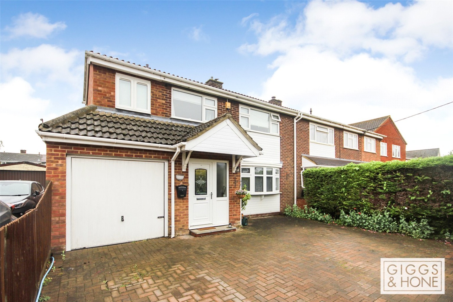 3 bed semi-detached house for sale in Crane Way, Bedford 0