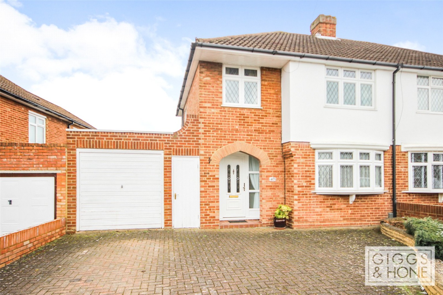 This extended family home is offered for sale in the desirable area of Putnoe, the property benefits from a garage and driveway to the front for a minimum of two vehicles.