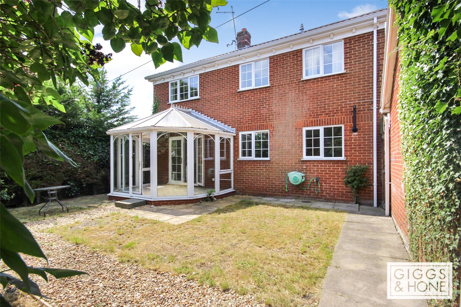 4 bed detached house for sale in Willow Springs, Bedford 12