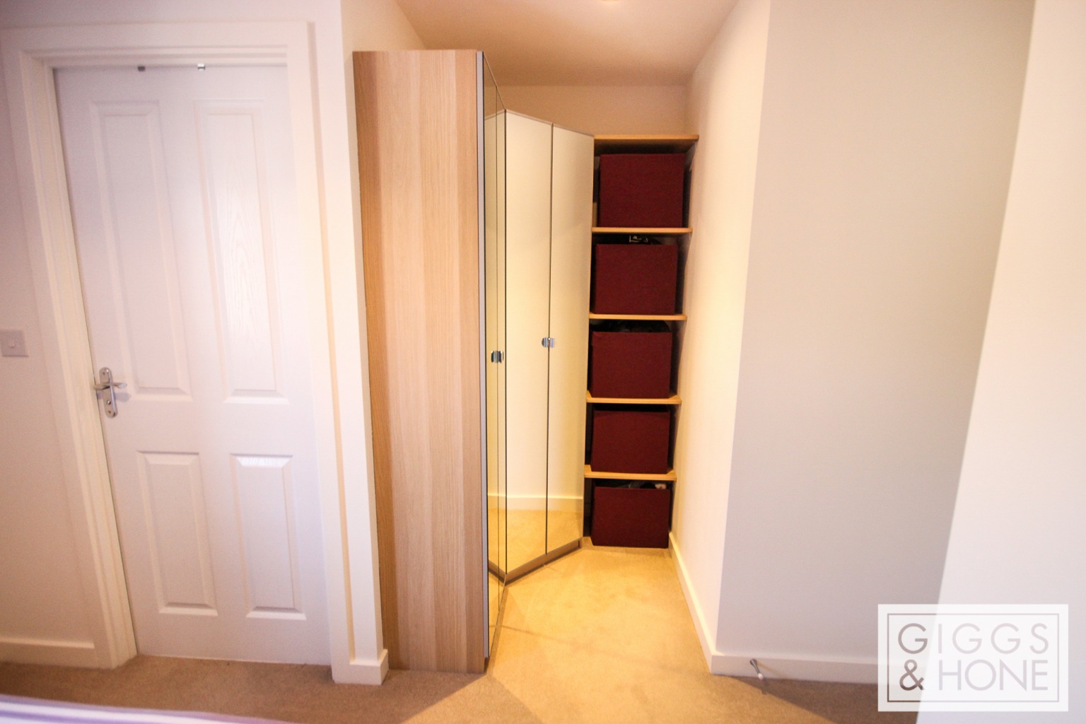 3 bed terraced house for sale in Thillans, Bedford  - Property Image 7