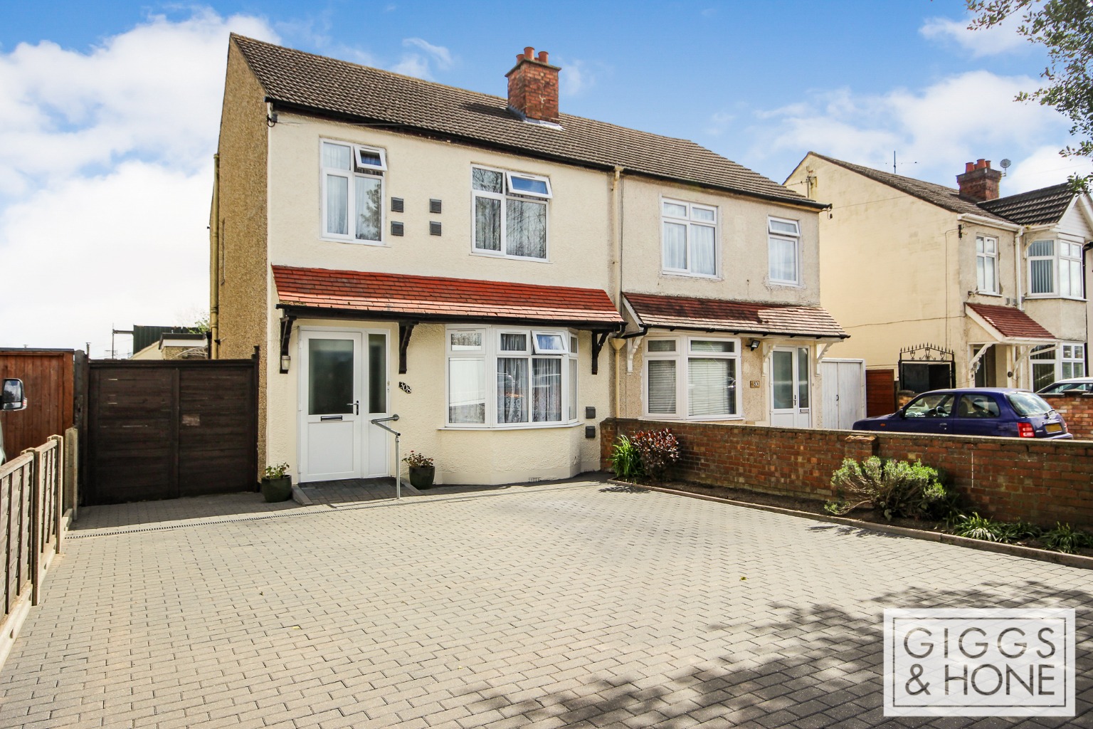 3 bed semi-detached house for sale in Ampthill Road, Bedford 0
