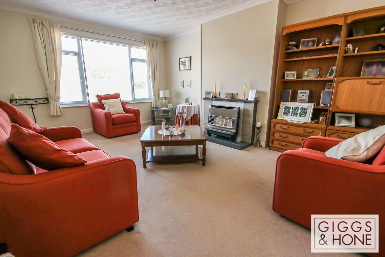 2 bed semi-detached house for sale in Arundel Drive, Bedford  - Property Image 5