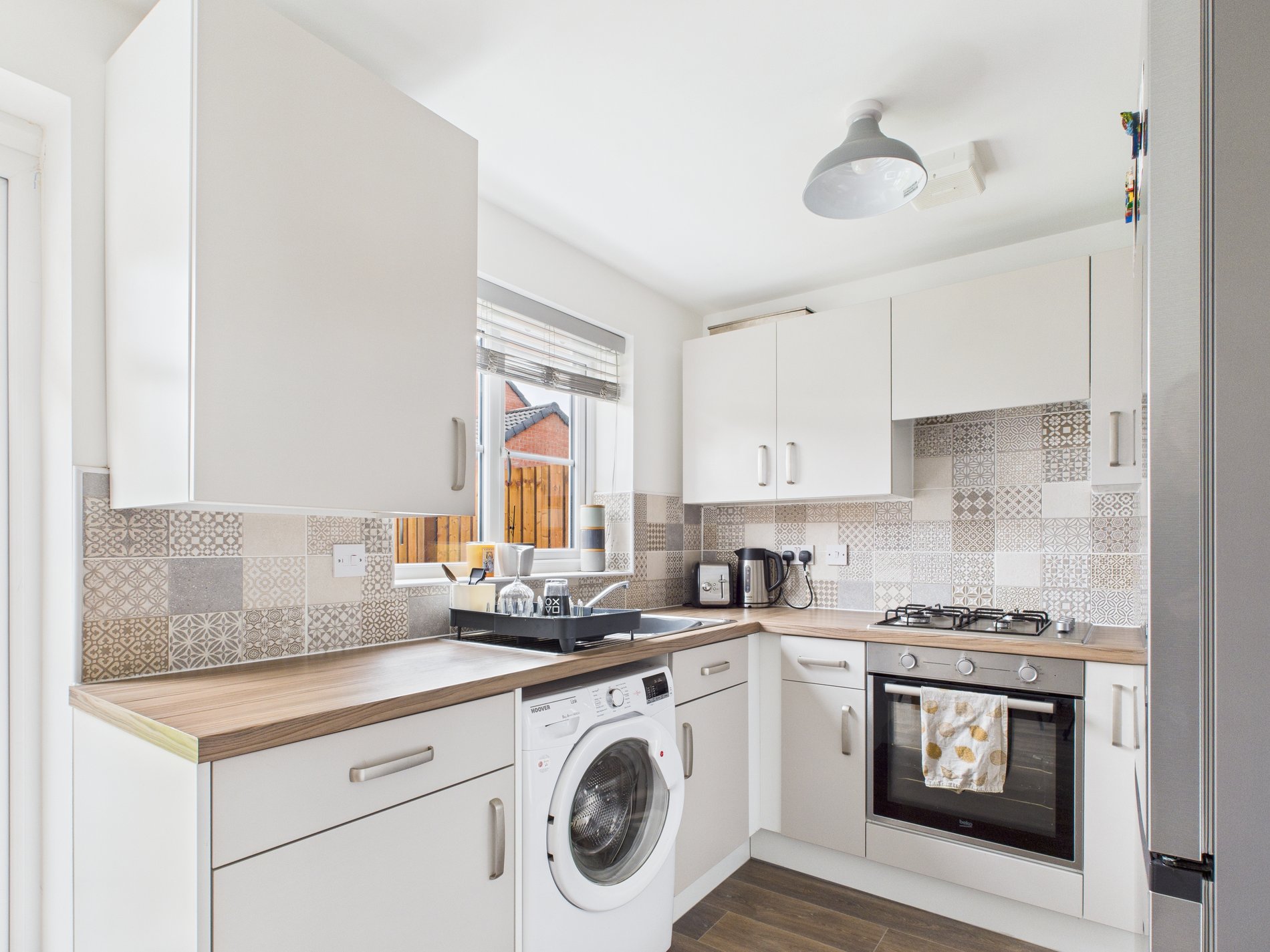 3 bed detached house for sale in Swan Lane, New Ollerton, NG22  - Property Image 3