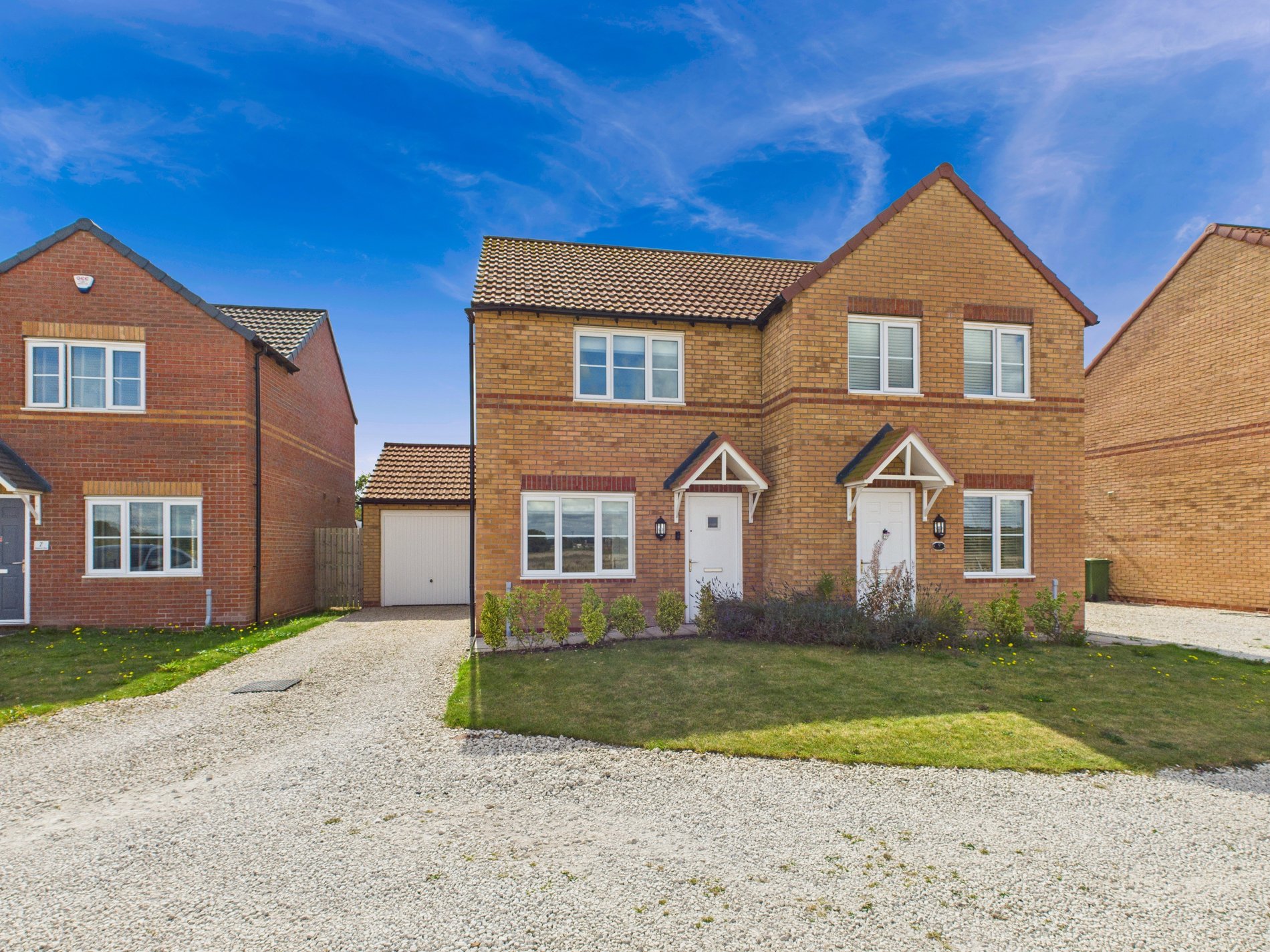 2 bed semi-detached house for sale in Headstock Close, New Ollerton, NG22  - Property Image 1