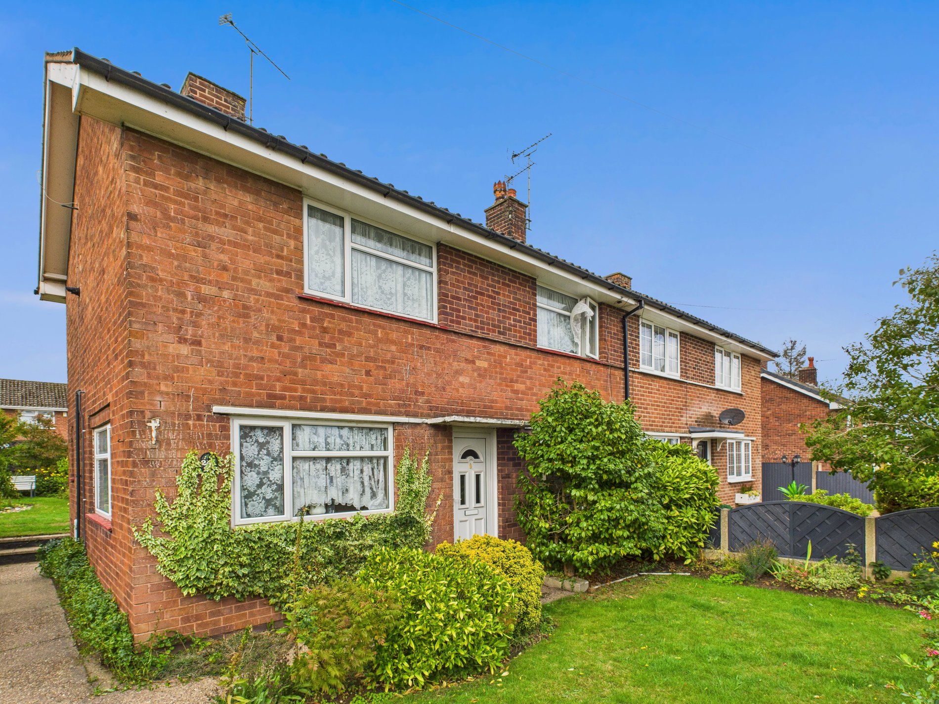 3 bed semi-detached house for sale in Beardsley Road, Edwinstowe, NG21