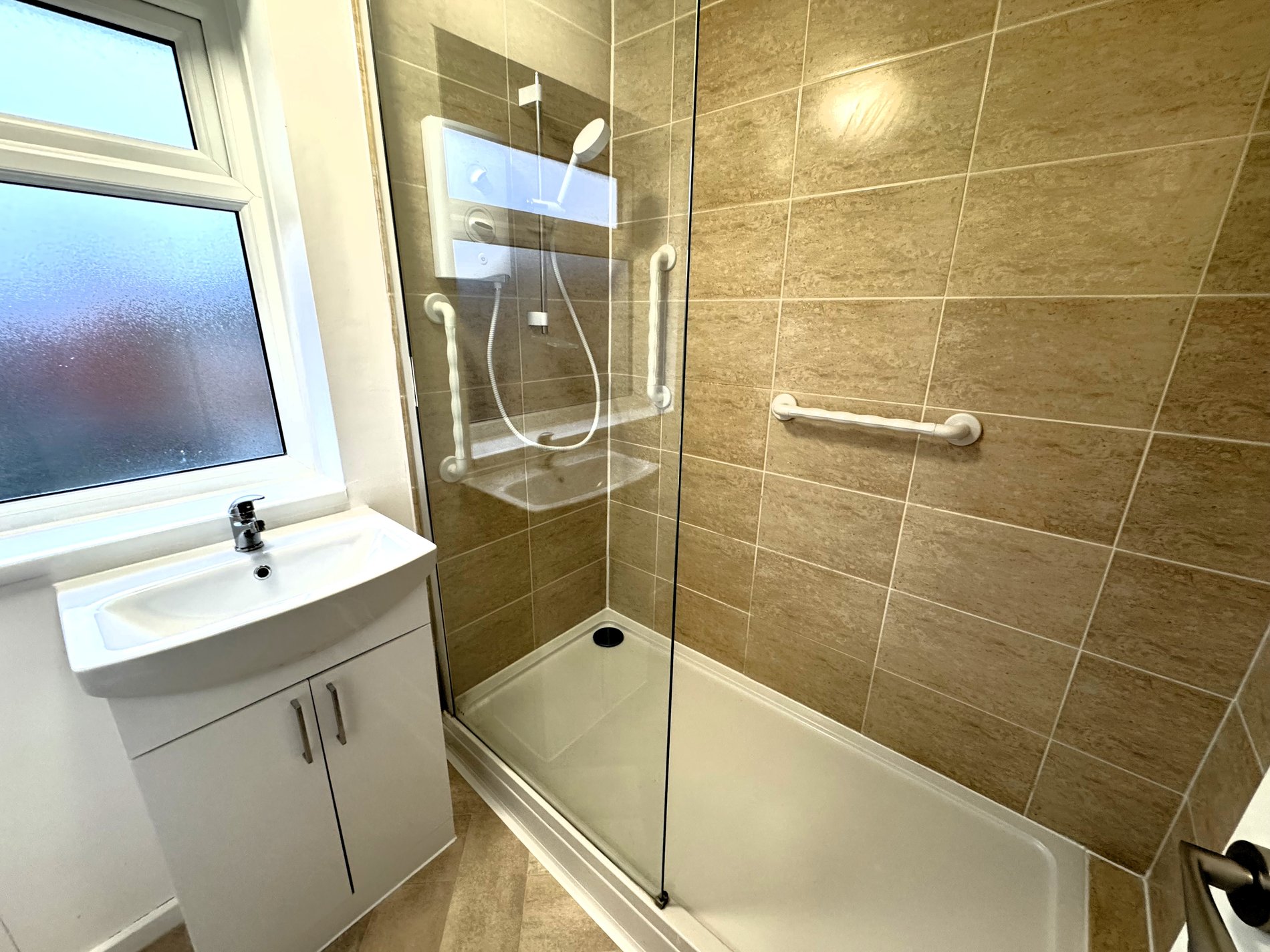 3 bed semi-detached house to rent in Breck Bank, New Ollerton, NG22  - Property Image 10