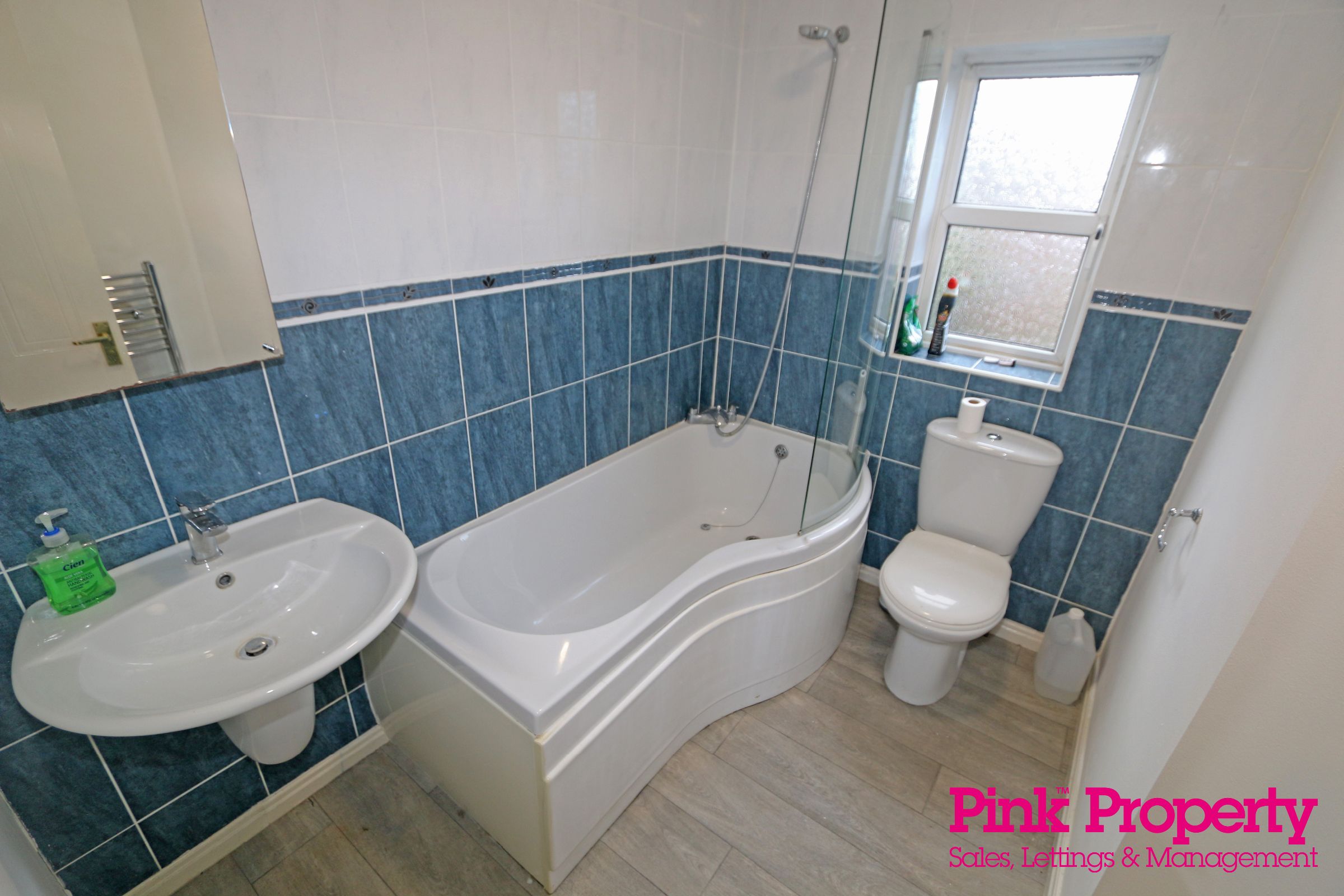 2 bed semi-detached house to rent in Navigation Way, Hull 5