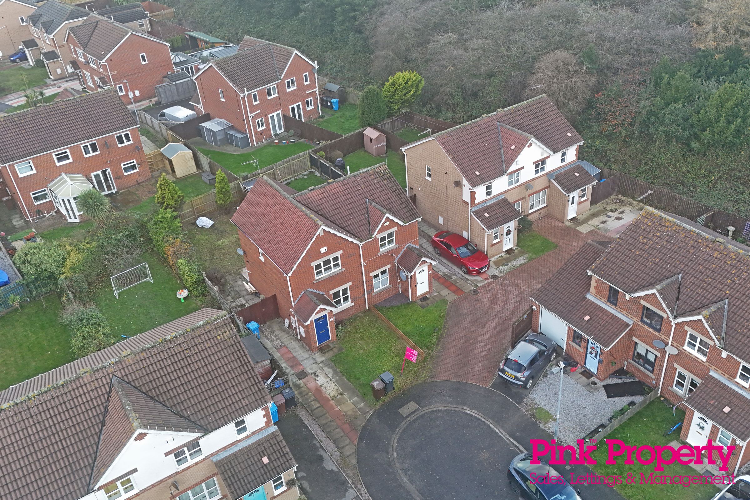 2 bed semi-detached house to rent in Navigation Way, Hull  - Property Image 1