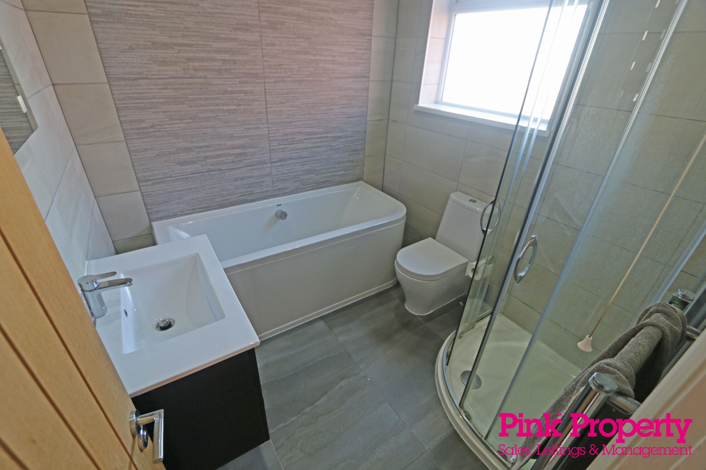 3 bed semi-detached house for sale in Windsor Avenue, Anlaby, Hull  - Property Image 9