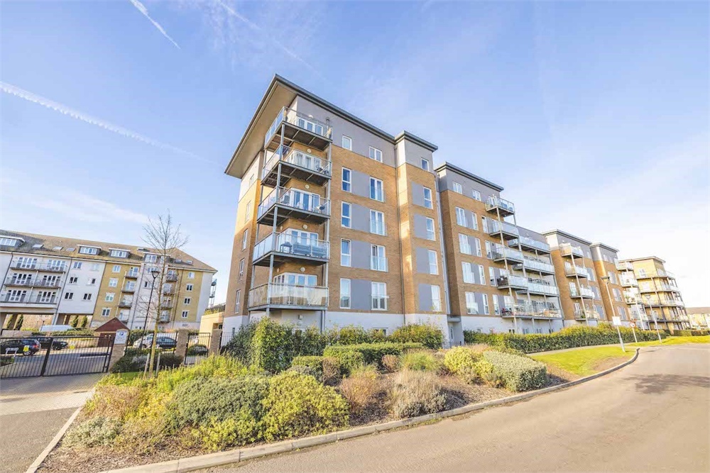 *Video tour available* Two bedroom, fitted wardrobes, Utility space, balcony, allocated parking, 1 Mile from station. 