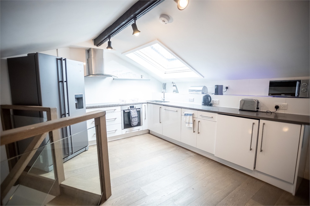 3 bed flat to rent in Great Eastern Street, London  - Property Image 4